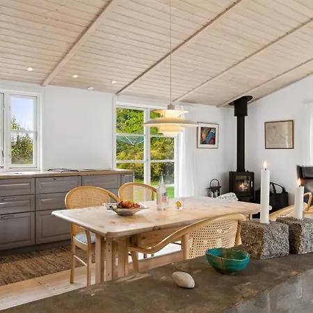 Dom wakacyjny Skyler - 250m From The Sea By Interhome