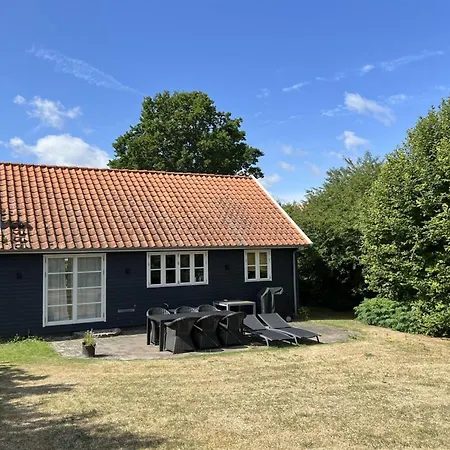 Vakantiehuis Skyler - 250m From The Sea By Interhome Gudhjem
